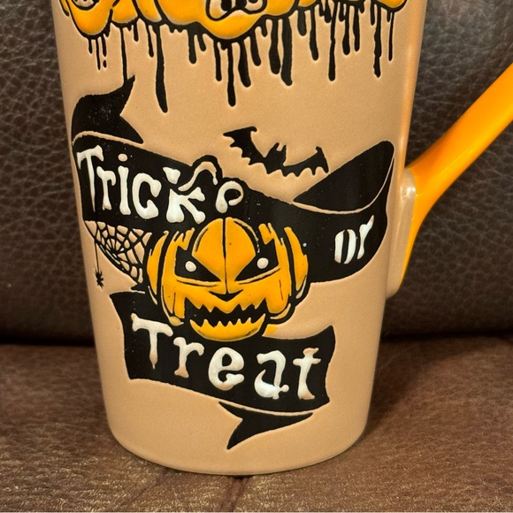 Trick or Treat Spooky Jack O’ Lanterns Vintage Style Halloween Latte Mug - Picture 4 of 12